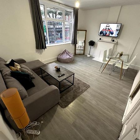 Wonderful 2 Bedroom On Tower Bridge ลอนดอน ภายนอก รูปภาพ