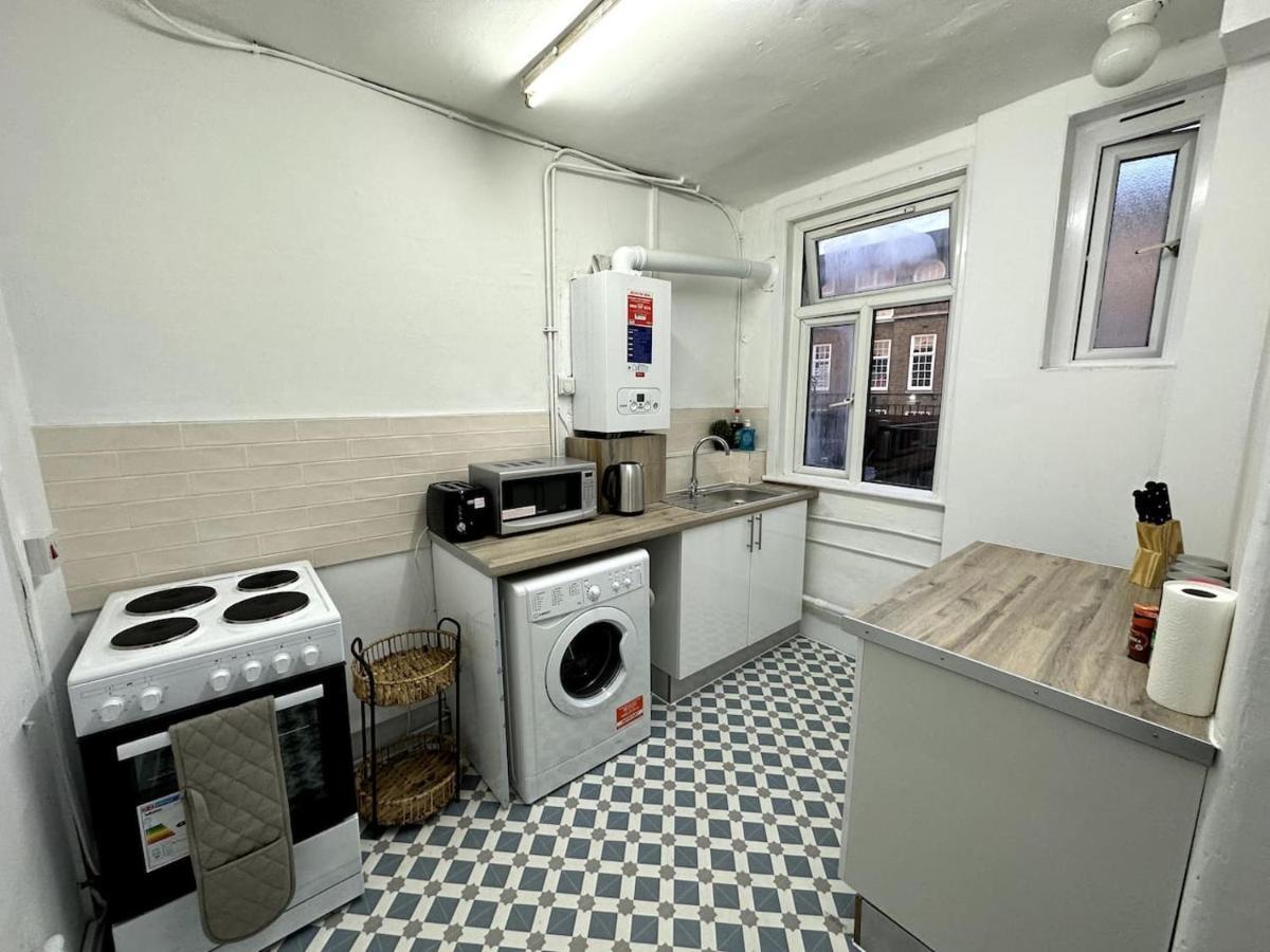 Wonderful 2 Bedroom On Tower Bridge ลอนดอน ภายนอก รูปภาพ