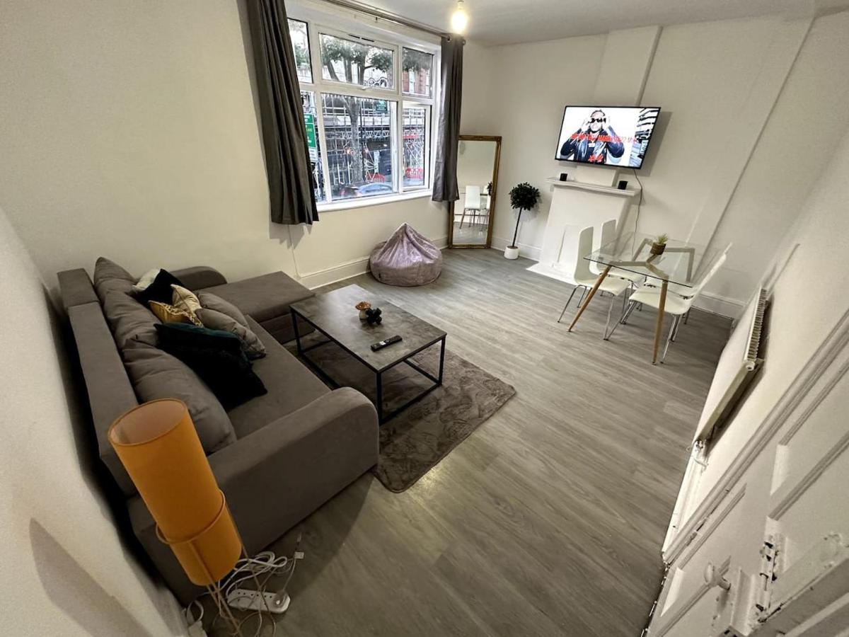 Wonderful 2 Bedroom On Tower Bridge ลอนดอน ภายนอก รูปภาพ
